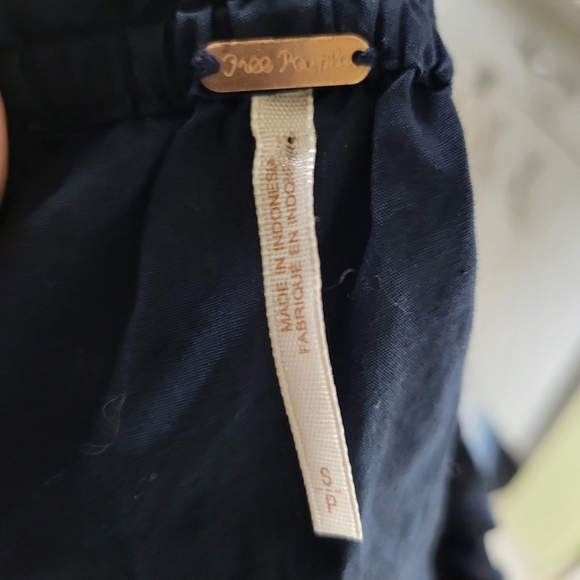 ❤️ 3 for $35 FREE People one Shoulder crop ruffle blouse top shirt blue small - Picture 6 of 7